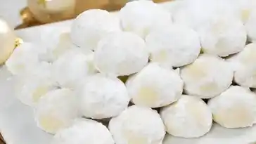Zarte Schneeballplätzchen