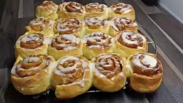 Zimtschnecken (Cinnabon Style): Ein Hauch von Amerika in der eigenen Küche