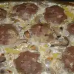 Frikadellen in Champignon-Sahne-Sauce