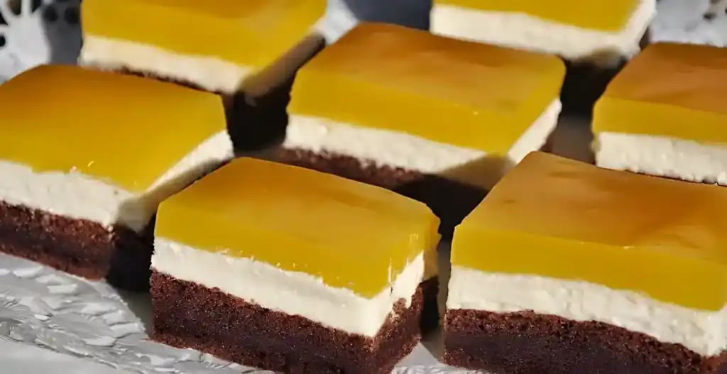 Genialer FANTA-Kuchen mit Quark-Füllung