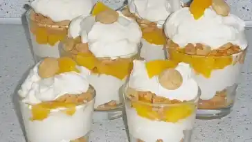 Pfirsich Cantuccini Trifle