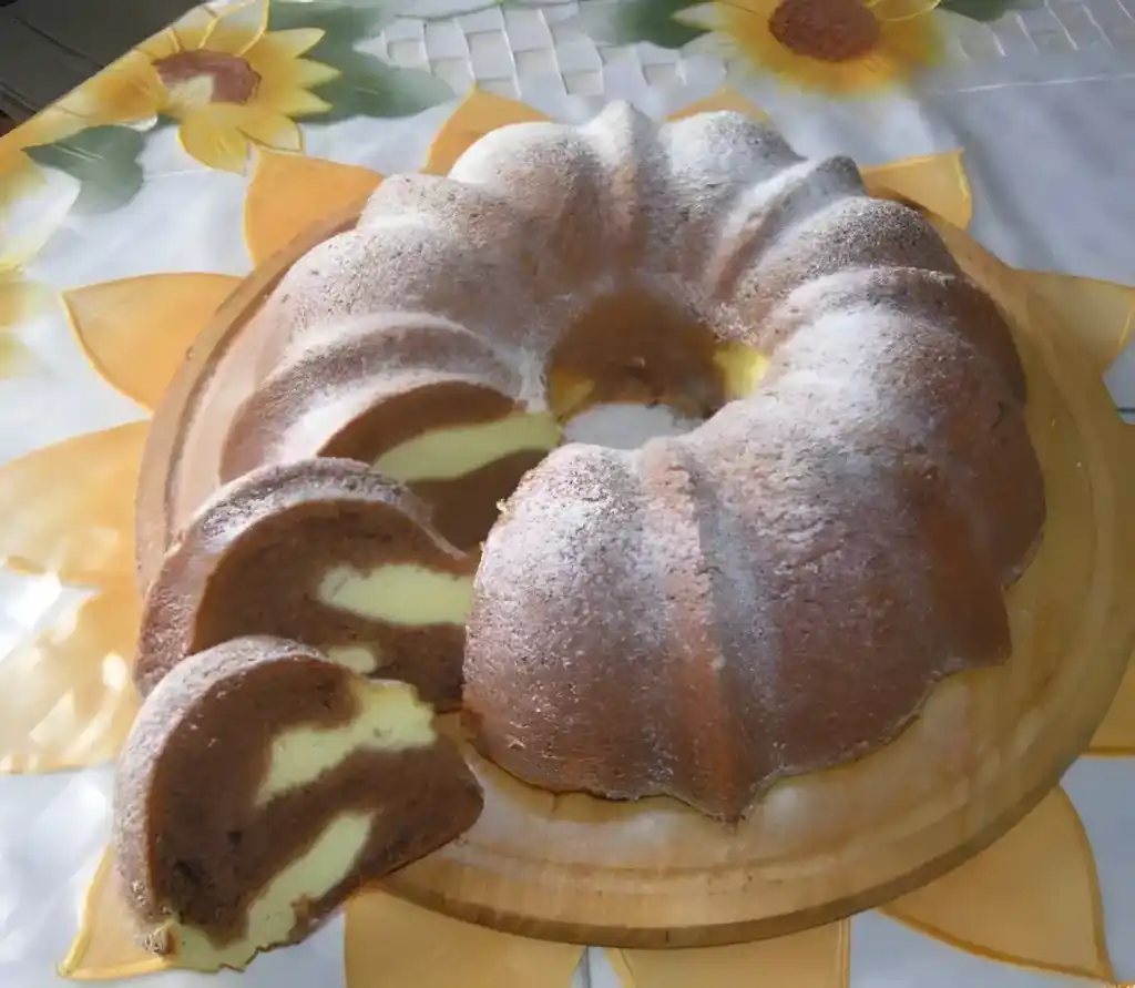 Quark Gugelhupf – Ein luftig-leckerer Genuss