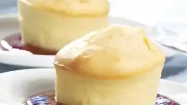 Schmandmuffins mit Himbeerspiegel