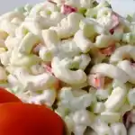 Schneller Nudelsalat mit perfekter Soße
