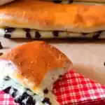 Schweizer Brioche mit Schokoladenstückchen