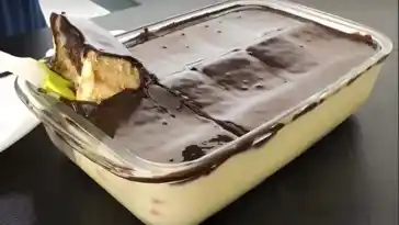 Süße Kekslasagne