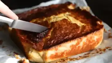 Ultraweicher Milch- und Grießkuchen mit Vanille- und Zitronengeschmack