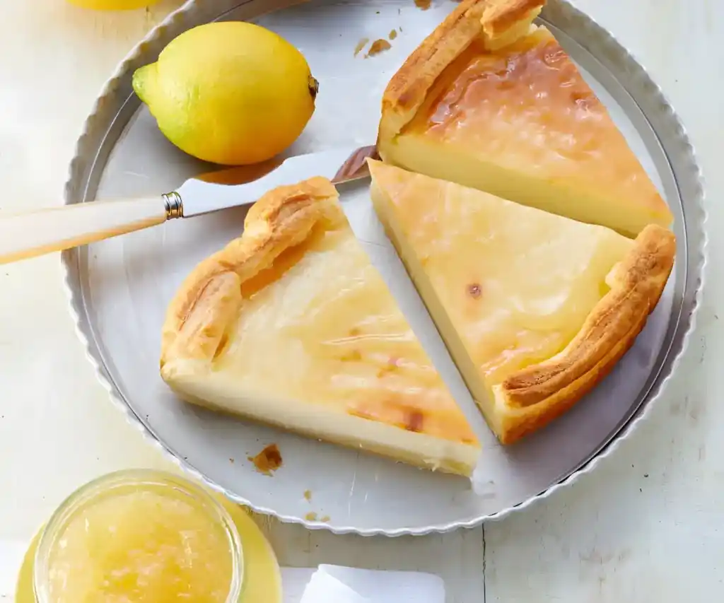 Erfrischende Zitronen-Frischkäse-Tarte