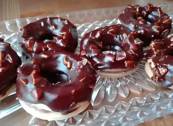 Nutella-Ringe mit Schokoladenglasur