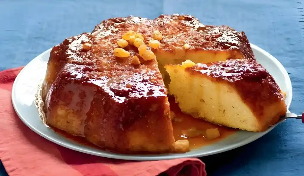 Rum-Rosinen-Grießkuchen