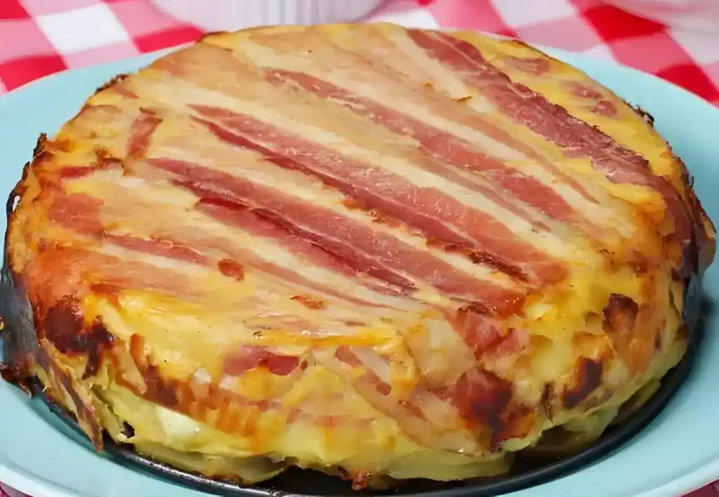 UNSICHTBARER KARTOFFELKUCHEN MIT RACLETTE