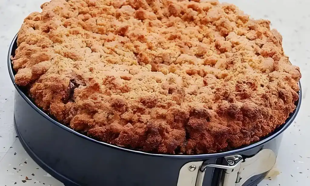 Den backe ich fast jede Woche,Quark Streuselkuchen mit Vanille Kirschfüllung!