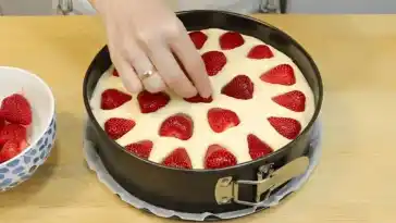 Ich nehme 500g Erdbeeren und backe Erdbeerkuchen mit Suchtfaktor 10001