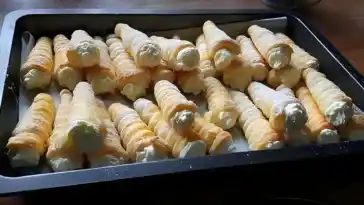 Schaumrolle mit Vanillecreme die bereite ich immer wieder1