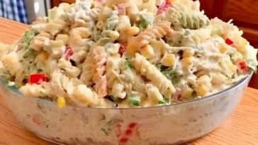 Ich konnte ihn taeglich essen Fantastischer Nudelsalat mit Joghurt Sosse1