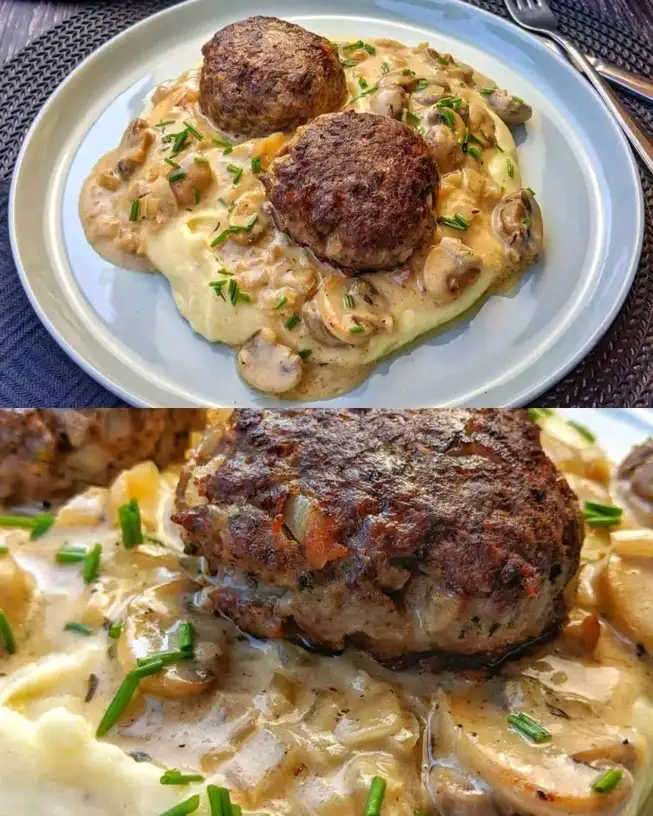 Frikadellen mit Kartoffelbrei und einer Zwiebelrahmsoße