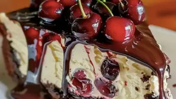 Schwarzwaelder Kirschtorte Der ist wahnsinnig lecker W2xEX 2.5x Q99