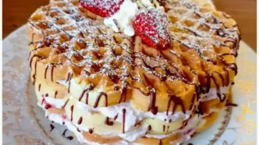 Waffeltorte mit 500 g Quark und 550 g Erdbeeren wie ich sie liebe W2xEX 2.5x