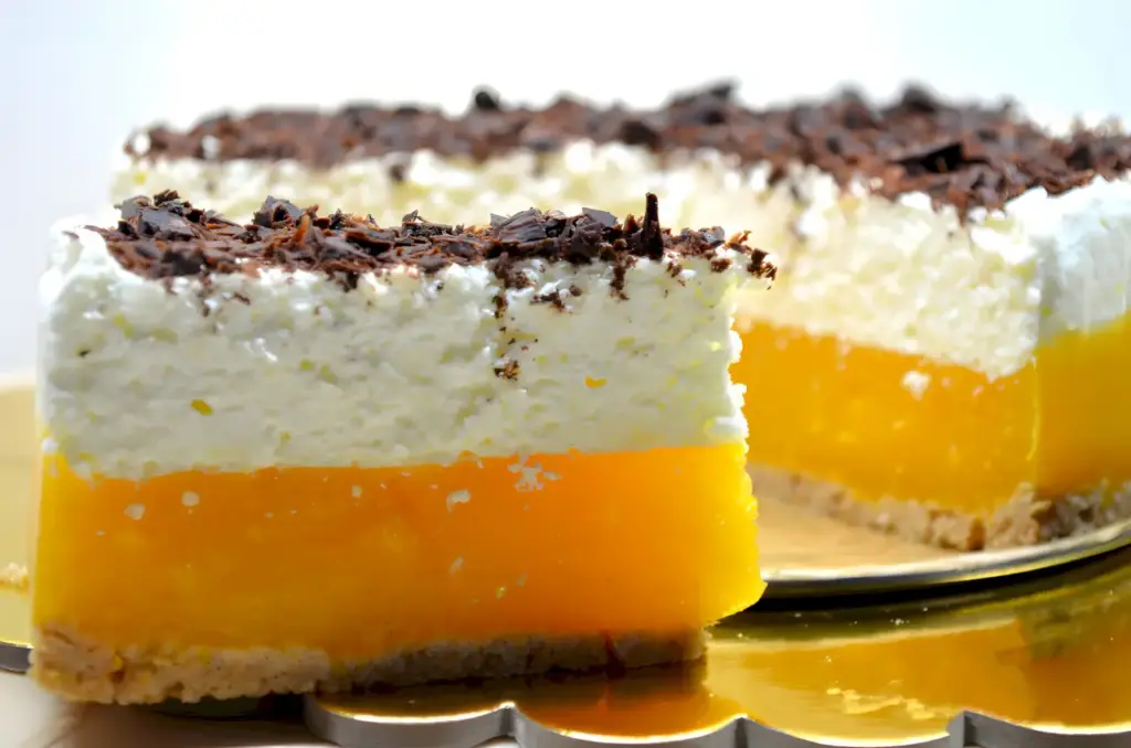 Aprikosen-Joghurt-Torte OHNE BACKEN 5 Aprikosen Joghurt Torte OHNE BACKEN4 W2xEX 2.5x