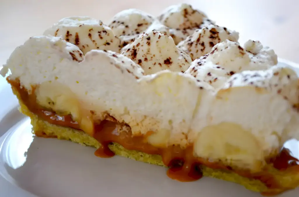 Bananentorte mit Kondensmilch und Schlagsahne 6 Bananentorte mit Kondensmilch und Schlagsahne5 W2xEX 2.5x