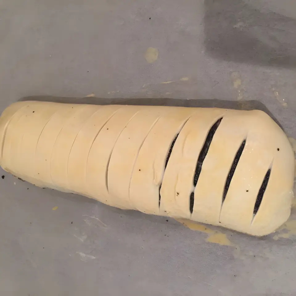 Weihnachtsstrudel mit drei Füllungen 3 Weihnachtsstrudel mit drei