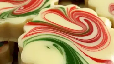 Weihnachtliche weiße Schokolade Wirbel-Bites – Festliche Leckerbissen