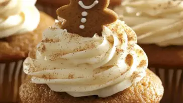 Festliche Lebkuchen-Cupcakes mit Cremiger Zimt-Buttercreme