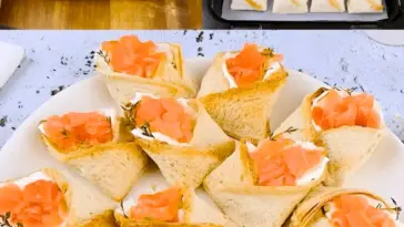 Brottaschen mit Kaese und Lachs W2xEX 2.5x
