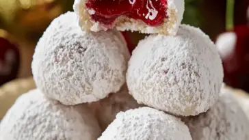 Kirsch-Mandel-Schneebälle - Einfaches Weihnachtsrezept
