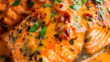 Verheißungsvoller Lachs - Cremiges, Einfaches & Leckeres Abendessen