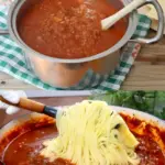 Sauce Bolognese mit 200 ml Rotwein und nur 2 bis 3 Stunden kochen W2xEX 2.5x