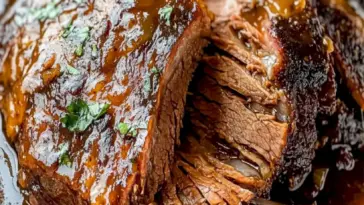 Langsam gegartes Rinderbrust Rezept | Zartes und Aromatisches Gericht