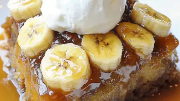 Goldener Bananen Karamell Kuchen