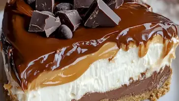 Hausgemachter No Bake Twix Kaesekuchen