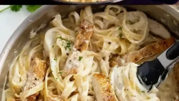 Cremige Fettuccine Alfredo Einfach Selbstgemacht Geniesen