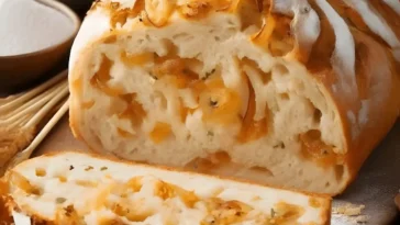 Herzhaftes Zwiebelbrot ohne Hefe mit Quark