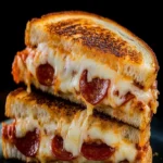 Käsiger Salami-Pizza-Toast für Genießer 4 Kasiger Salami Pizza Toast fur Genieser