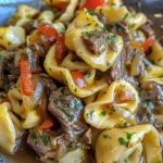 Tortellini mit Cheesesteak und cremiger Provolone Sose