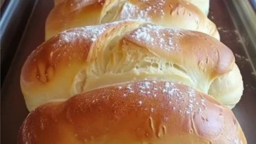 Weiche Milchbrotchen wie vom Backer Schnell gemacht