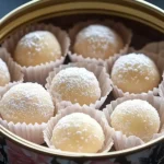 Eierlikör Pralinen 3 Handgemachte Eierlikör Pralinen in einer eleganten Verpackung