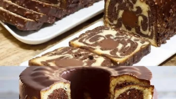 Marmor-Schokoladenkuchen auf einem Tisch, bereit zum Servieren