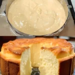 Quark Ruhrkuchen 3 Saftiger Quark Ruhrkuchen auf einem Teller, dekoriert mit Puderzucker