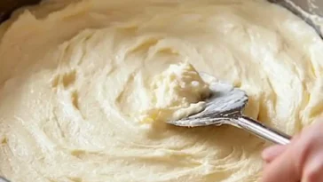 Schneller Quarkkuchen in 5 Minuten, gebacken und serviert
