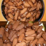 Nougatstangen mit Nutella 4 Schokoladige Nougatstangen gefüllt mit Nutella für ein unwiderstehliches Dessert.