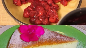 Omas Kirschkuchen auf einem Teller, frisch gebacken und appetitlich angerichtet.