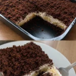 Leckerer Maulwurfkuchen mit Schokoladenüberzug und Banane