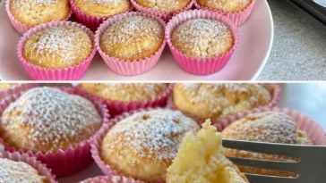 Saftige Apfel-Quark-Muffins auf einem Tisch serviert