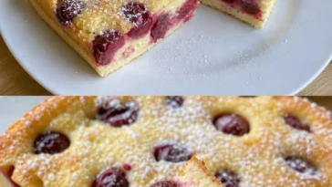 Zimt Kirsch Schmand Kuchen frisch aus dem Ofen mit herrlichem Duft.